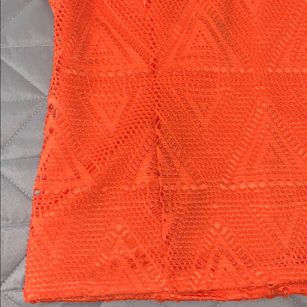 Bebe Cold Shoulder Top! - Picture 2 of 6